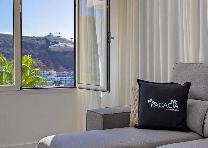 Apartment Puerto Rico Oasis Poolside & Beautiful Sea Views *